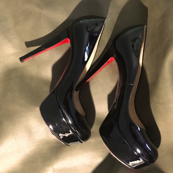 Christian Louboutin Shoes - Gorgeous Christian Louboutin sexy heels